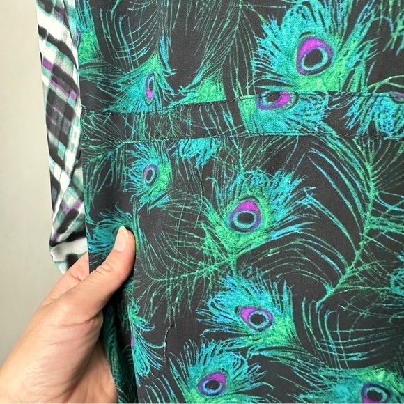 Symple NYC plaid oversized button front peacock blouse - Picture 7 of 9